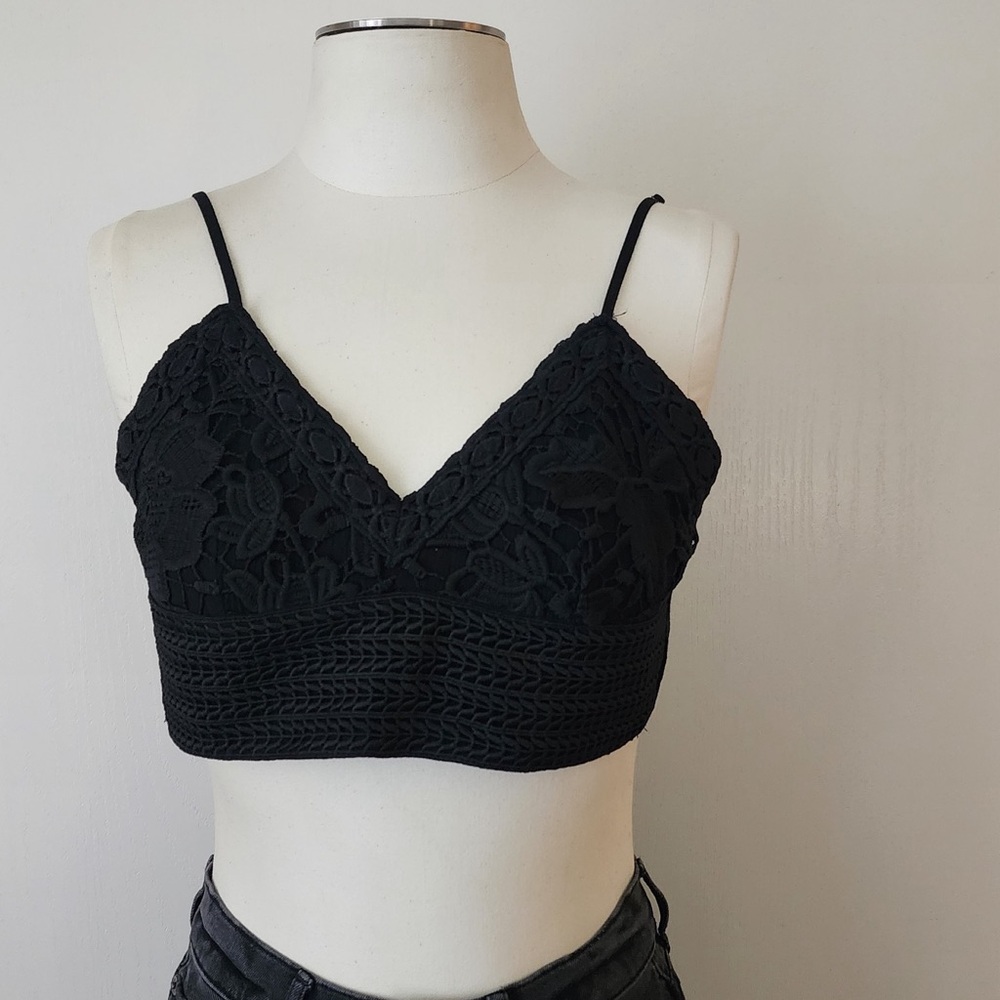 Aeropostale Black Crochet Crop Top